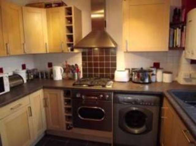  Image of 3 bedroom Semi-Detached house for sale in Westside Close Basingstoke RG22 at Basingstoke Hampshire Kempshott, RG22 6LQ