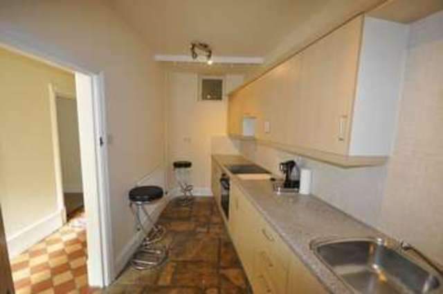  Image of 1 bedroom Flat to rent in Bath Road Leckhampton Cheltenham GL53 at Bath Road  Cheltenham, GL53 7HG