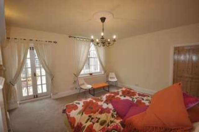  Image of 1 bedroom Flat to rent in Bath Road Leckhampton Cheltenham GL53 at Bath Road  Cheltenham, GL53 7HG