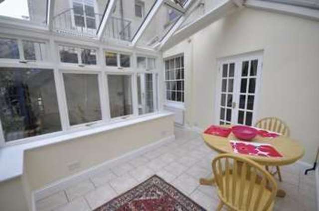  Image of 1 bedroom Flat to rent in Bath Road Leckhampton Cheltenham GL53 at Bath Road  Cheltenham, GL53 7HG