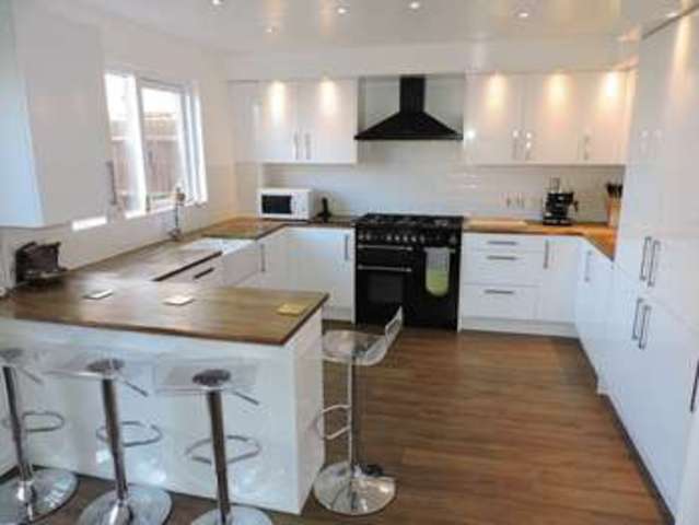  Image of 3 bedroom Terraced house for sale in Bay Tree Way Basingstoke RG21 at Bay Tree Way  Basingstoke, RG21 5QG