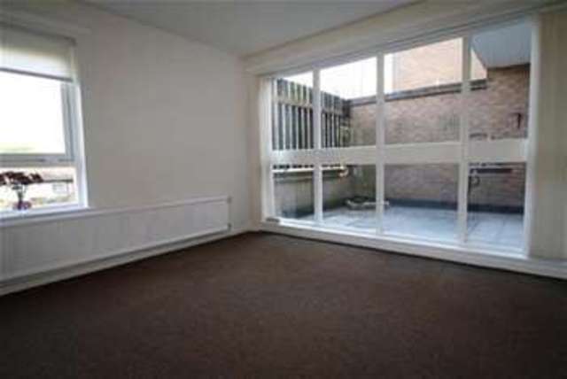  Image of 2 bedroom Detached house to rent in Beardsley Gardens Nottingham NG2 at Nottingham, NG2 1QD