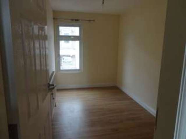  Image of 3 bedroom Flat to rent in Bearwood Road Bearwood Smethwick B66 at Bearwood Road Bearwood Birmingham, B66 4EY