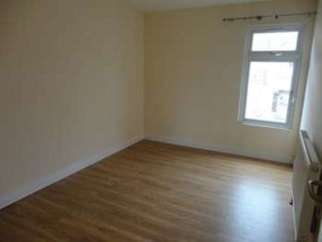 Image of 3 bedroom Flat to rent in Bearwood Road Bearwood Smethwick B66 at Bearwood Road Bearwood Birmingham, B66 4EY