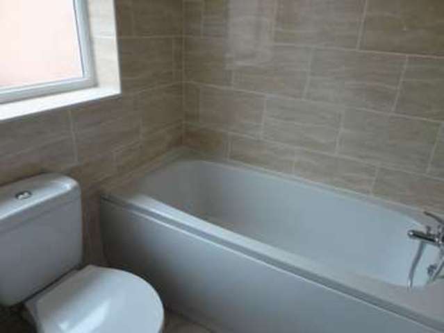  Image of 3 bedroom Flat to rent in Bearwood Road Bearwood Smethwick B66 at Bearwood Road Bearwood Birmingham, B66 4EY