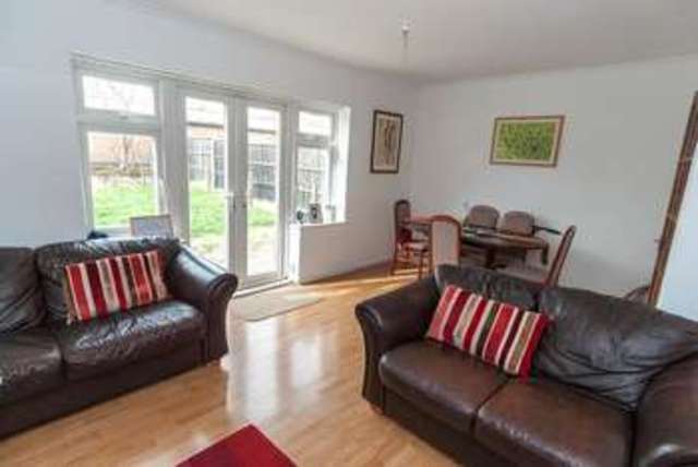  Image of 3 bedroom Detached house for sale in Beaumont Road Loughborough LE11 at Loughborough, LE11 2JA