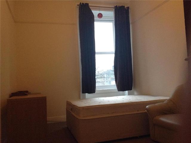  Image of 2 bedroom Flat to rent in Bell Street Dundee DD1 at City Centre Dundee Dundee, DD1 1HN