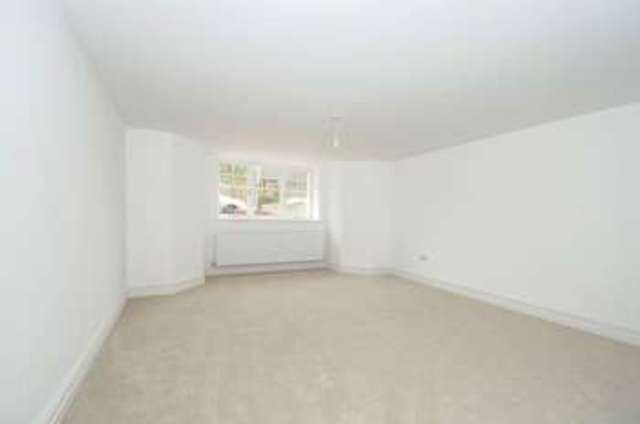  Image of 4 bedroom Flat for sale in Belvedere Road Redland Bristol BS6 at Belvedere Road Redland Bristol, BS6 7JG