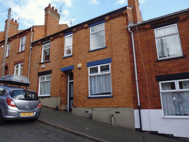  Image of 3 bedroom Terraced house for sale in Bernard Street Lincoln LN2 at Bernard Street  Lincoln, LN2 5ND