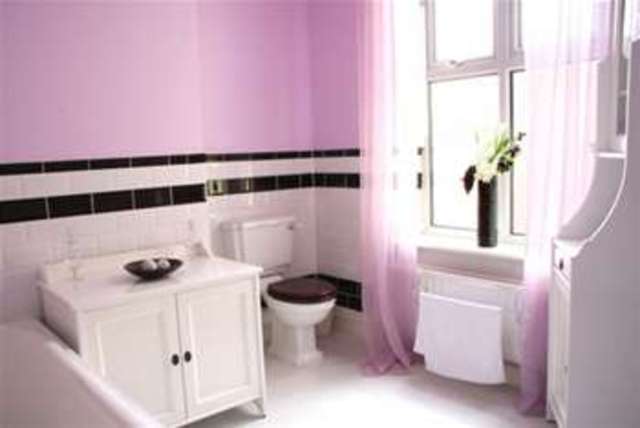  Image of 6 bedroom Detached house to rent in Bescot Road Walsall WS2 at Walsall, WS2 9DG