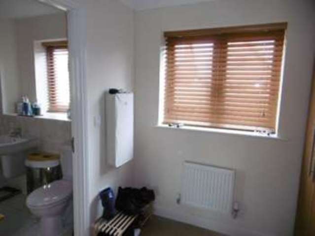  Image of 5 bedroom Detached house for sale in Bewdley Grove Broughton Milton Keynes MK10 at BEWDLEY GROVE Broughton MILTON KEYNES, MK10 9NL