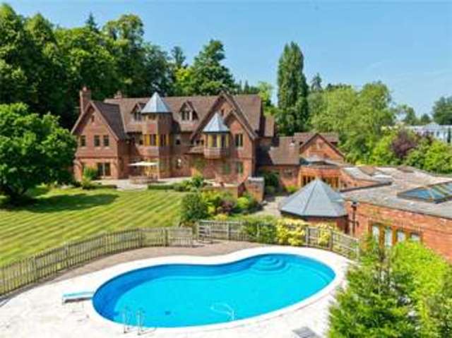  Image of 8 bedroom Detached house for sale in Birds Hill Drive Oxshott Leatherhead KT22 at Oxshott Surrey Oxshott, KT22 0SP