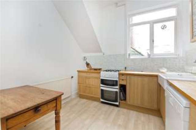  Image of 2 bedroom Flat to rent in Birnam Road London N4 at Finsbury Park London Stroud Green, N4 3LJ