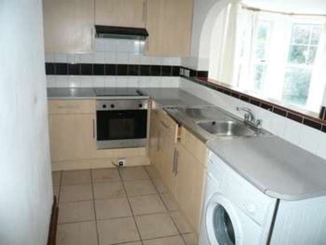  Image of 1 bedroom Apartment to rent in Blackall Road Exeter EX4 at Exeter, EX4 4HE