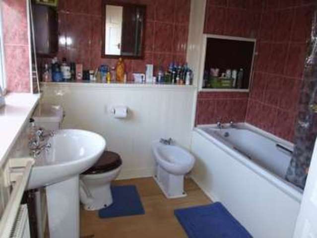  Image of 4 bedroom Property for sale in Bottleacre Lane Loughborough LE11 at Bottleacre Lane  Loughborough, LE11 1JE