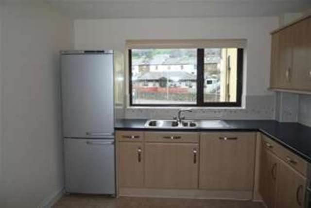  Image of 3 bedroom Terraced house to rent in Waterside Bovey Tracey Newton Abbot TQ13 at Newton Abbot, TQ13 9SX