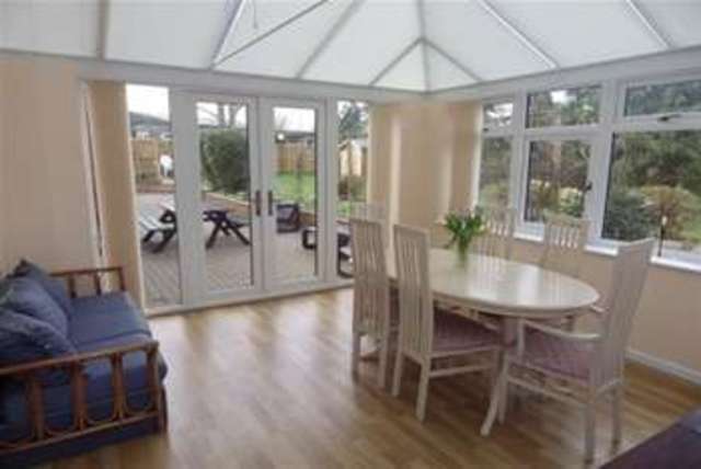  Image of 4 bedroom Detached house to rent in Bracknell Road Warfield Bracknell RG42 at Bracknell, RG42 6JY