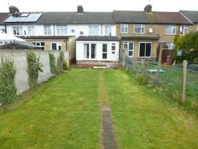  Image of 3 bedroom Terraced house for sale in Bradley Road Luton LU4 at Leagrave, LU4 8SL