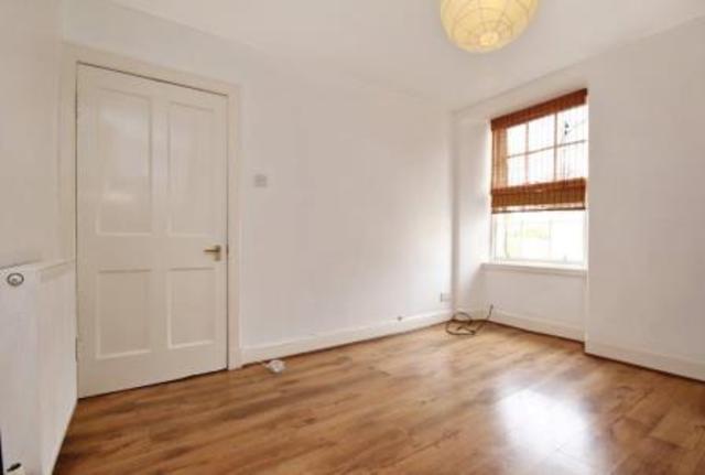  Image of 2 bedroom Flat to rent in Bridge Street Penicuik EH26 at Penicuik MidLothian MidLothian, EH26 8LN