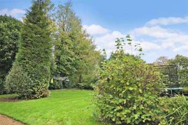  Image of 2 bedroom Ground Flat for sale in Brighton Road Sutton SM2 at Sutton Surrey Sutton, SM2 5SN