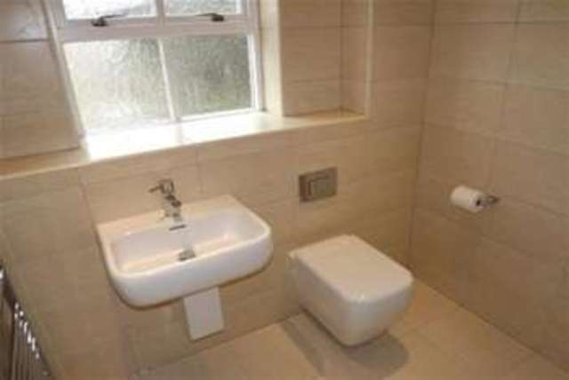  Image of 4 bedroom Semi-Detached house to rent in Brocco Bank Sheffield S11 at Sheffield, S11 8RR