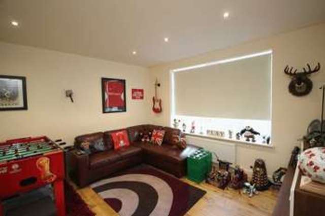  Image of 5 bedroom Detached house for sale in Brook Rise Chigwell IG7 at Brook Rise  Chigwell, IG7 6AP