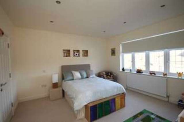  Image of 5 bedroom Detached house for sale in Brook Rise Chigwell IG7 at Brook Rise  Chigwell, IG7 6AP