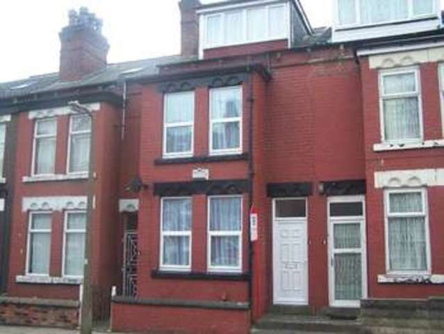  Image of 3 bedroom Terraced house for sale in Broughton Avenue Leeds LS9 at Leeds, LS9 6BD