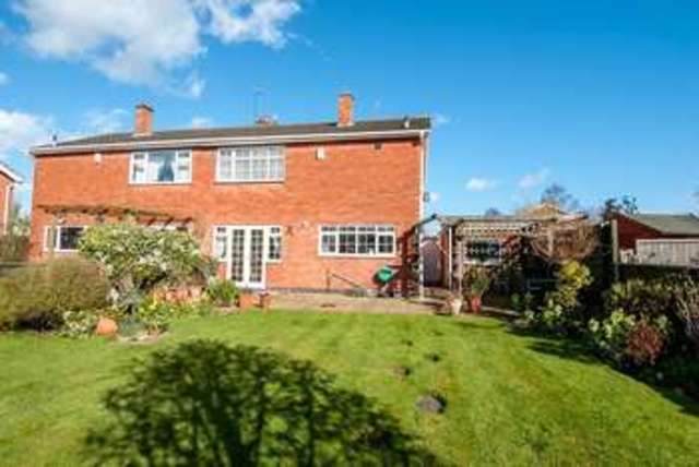  Image of 3 bedroom Detached house for sale in Buckingham Drive Loughborough LE11 at Loughborough, LE11 4TD