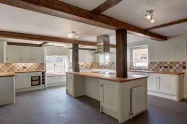  Image of 5 bedroom Property for sale in The Turnpike Bunwell Norwich NR16 at The Turnpike Bunwell Norwich, NR16 1SR