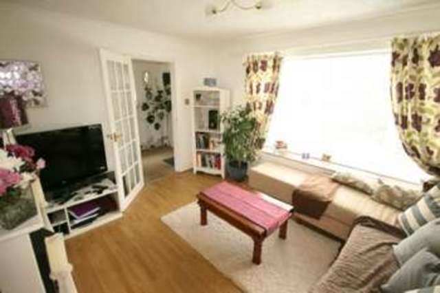  Image of 3 bedroom Semi-Detached house for sale in Wyndham Crescent Burnham Slough SL1 at Burnham, SL1 8HJ