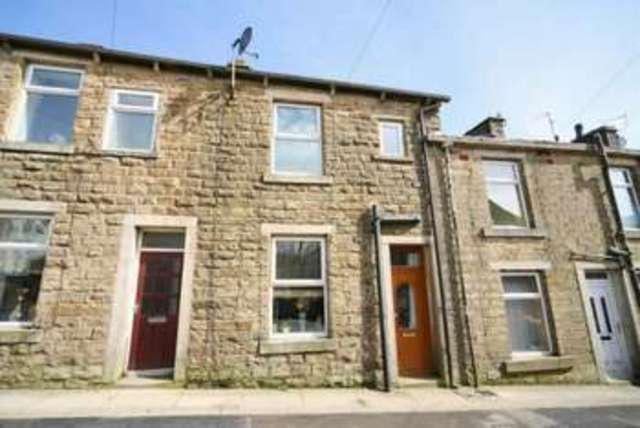  Image of 2 bedroom Terraced house for sale in Burnley Road Stacksteads Bacup OL13 at BURNLEY ROAD WEIR BACUP, OL13 8QE