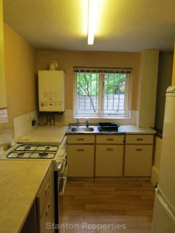  Image of 1 bedroom Apartment to rent in Candleford Road Withington Manchester M20 at Candleford Road Withington Manchester, M20 3JH