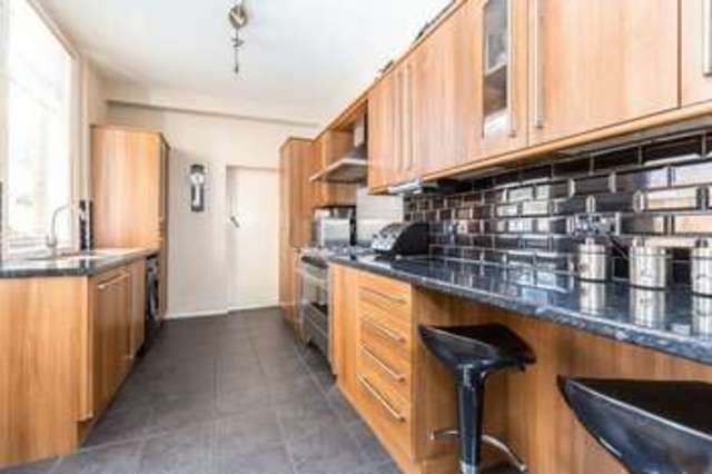  Image of 3 bedroom Terraced house for sale in Central Avenue Southend-on-Sea SS2 at Central Avenue  Southend-On-Sea, SS2 4EG