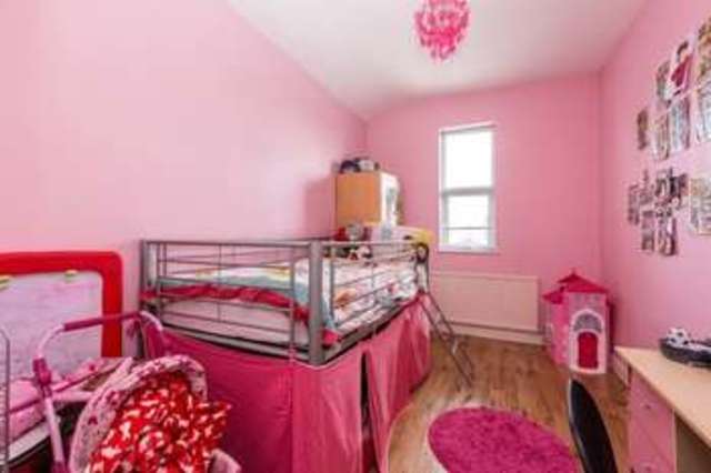  Image of 3 bedroom Terraced house for sale in Central Avenue Southend-on-Sea SS2 at Central Avenue  Southend-On-Sea, SS2 4EG