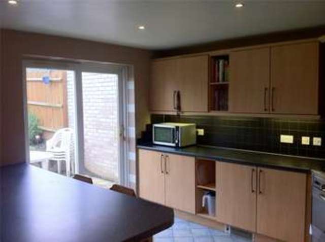  Image of 1 bedroom House Share to rent in Chatsworth Close Maidenhead SL6 at Maidenhead Berkshire Woodlands Park, SL6 4RD