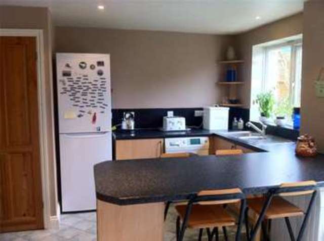  Image of 1 bedroom House Share to rent in Chatsworth Close Maidenhead SL6 at Maidenhead Berkshire Woodlands Park, SL6 4RD