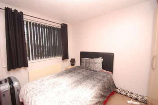  Image of 3 bedroom End of Terrace to rent in Chaucer Walk Hemel Hempstead HP2 at Hemel Hempstead Piccotts End, HP2 7PF