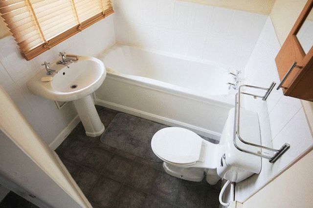  Image of 2 bedroom Terraced house for sale in Cheadle Avenue Old Swan Liverpool L13 at Cheadle Avenue  Liverpool, L13 3AE