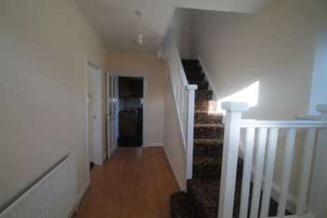  Image of 3 bedroom Semi-Detached house to rent in Chetwynd Road Wolverhampton WV2 at Chetwynd Road  Wolverhampton, WV2 4NZ