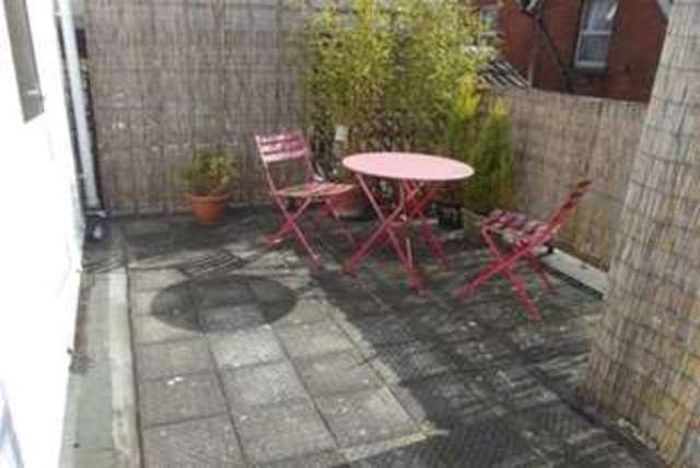  Image of 1 bedroom Flat to rent in Christchurch Road Bournemouth BH1 at Bournemouth, BH1 4AY