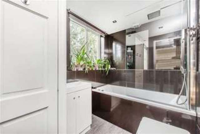  Image of 2 bedroom Flat for sale in Christchurch Road London SW2 at Tulse Hill, SW2 3DH