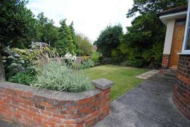  Image of 3 bedroom Detached house to rent in Church Gate Shepshed Loughborough LE12 at Shepshed, LE12 9RJ