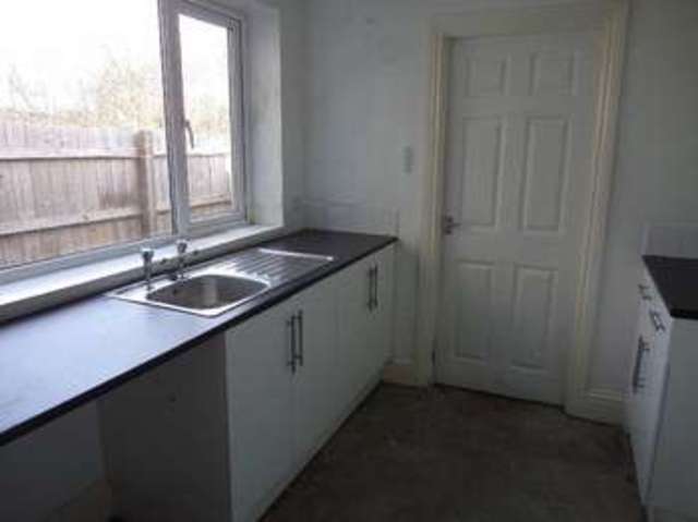  Image of 3 bedroom Terraced house to rent in Church Street Ferryhill DL17 at Church Street  Ferryhill, DL17 0DU