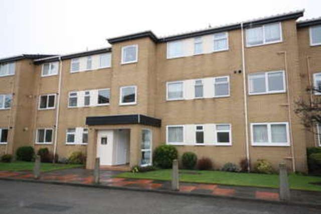 Image of 2 bedroom Ground Flat for sale in Lulworth Road Birkdale Southport PR8 at Birkdale Southport Southport, PR8 2FA