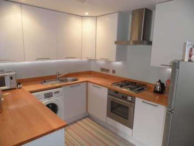  Image of 2 bedroom Flat to rent in Claremont Avenue Bristol BS7 at Claremont Avenue Bishopston Bristol, BS7 8JB