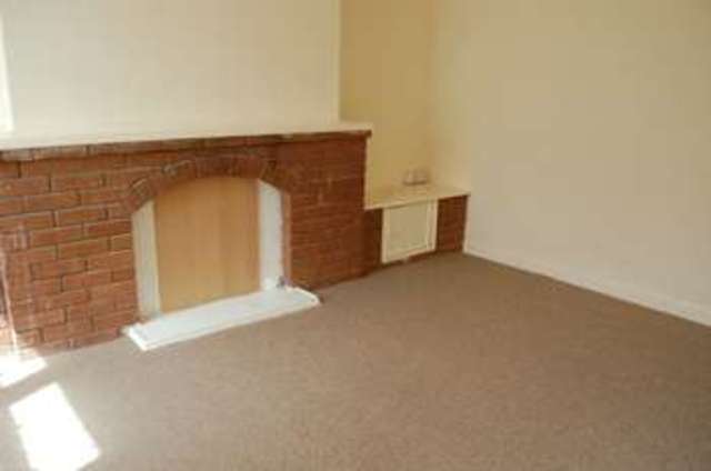  Image of 3 bedroom Terraced house to rent in Clarke Street Bolton BL1 at Clarke Street  Bolton, BL1 4HP