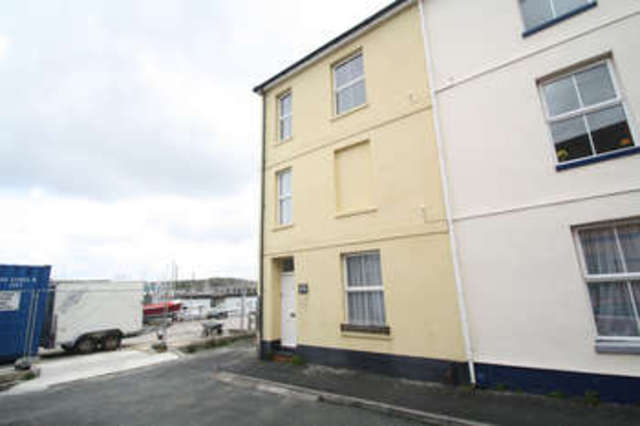  Image of 4 bedroom End of Terrace for sale in Clovelly View Plymouth PL9 at Turnchapel Plymouth Devon, PL9 9SY