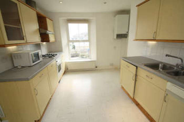  Image of 4 bedroom End of Terrace for sale in Clovelly View Plymouth PL9 at Turnchapel Plymouth Devon, PL9 9SY
