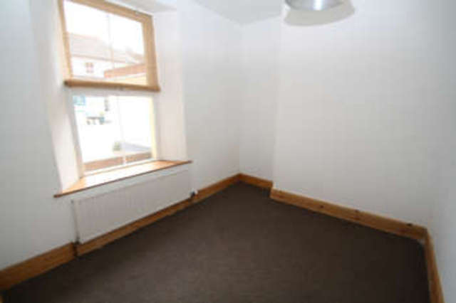  Image of 4 bedroom End of Terrace for sale in Clovelly View Plymouth PL9 at Turnchapel Plymouth Devon, PL9 9SY